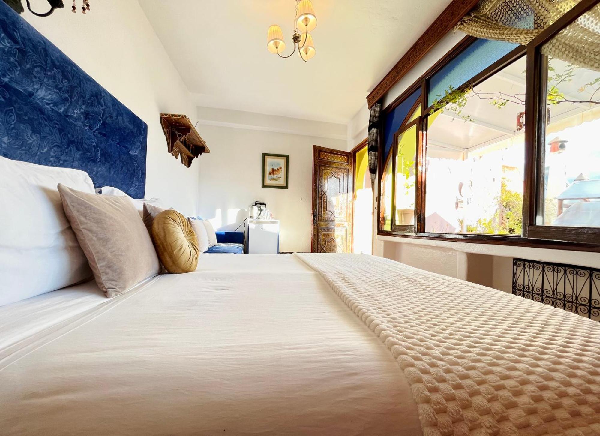 Bed and Breakfast Dar Meziana Шефшауэн Экстерьер фото